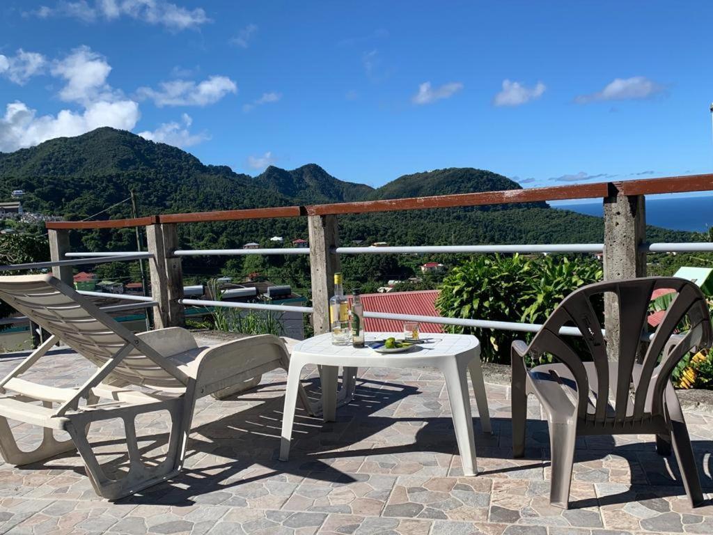 Villa La Terrasse Du Houelmont à Gourbeyre Extérieur photo